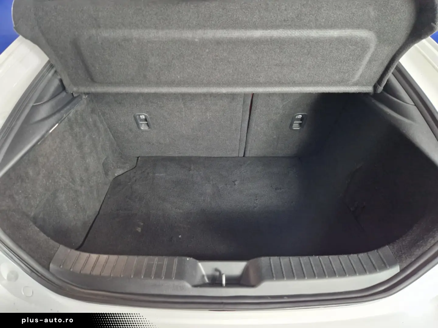 MAZDA 3 SKYACTIVE X ANIVERSARY 180cp 2020