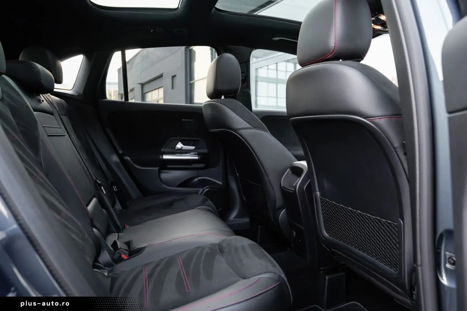 MERCEDES-BENZ GLA 200 AMG Night-MBUX-Pano-AHK-Kamera&hellip;