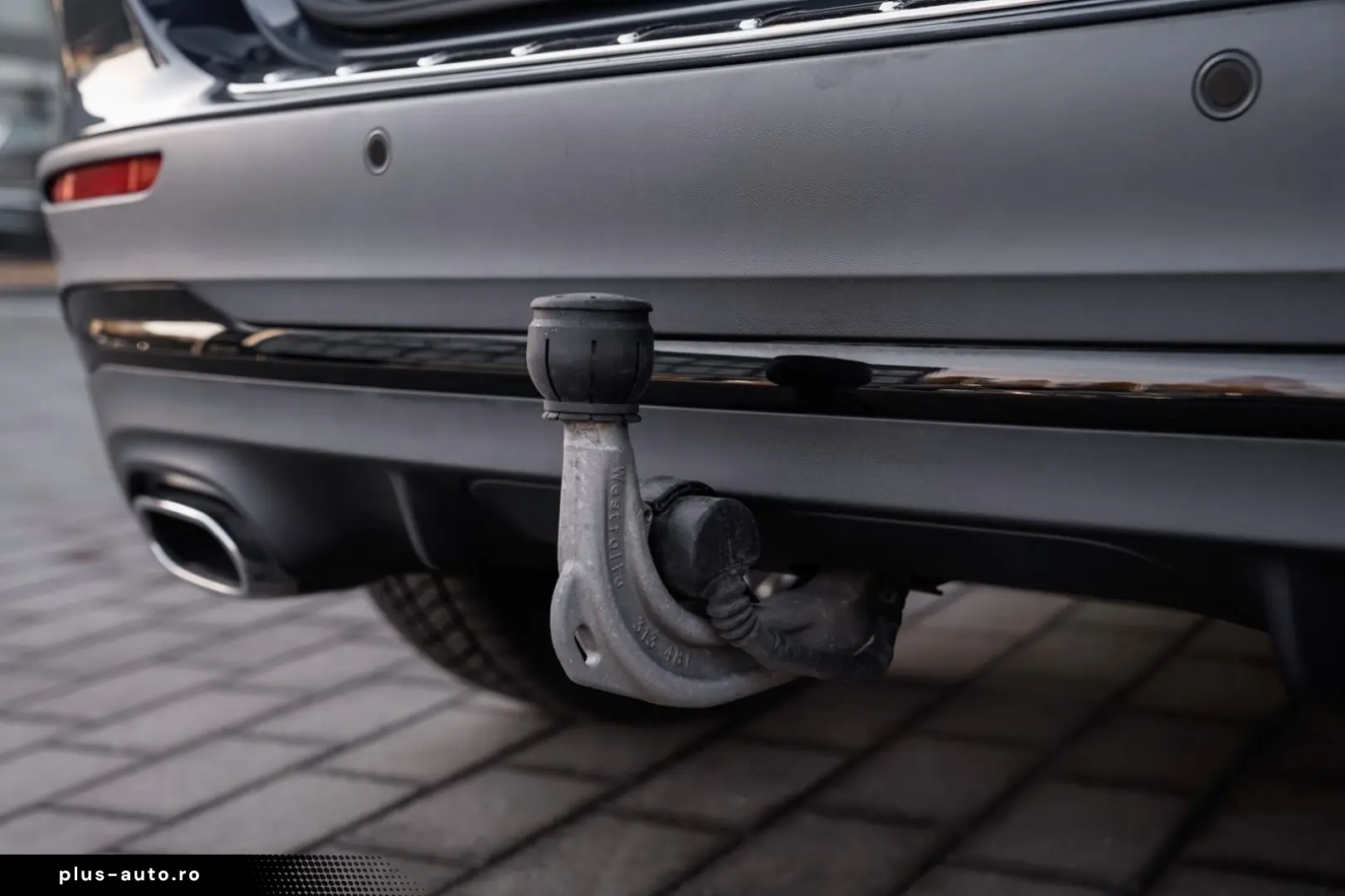 MERCEDES-BENZ GLA 200 AMG Night-MBUX-Pano-AHK-Kamera&hellip;