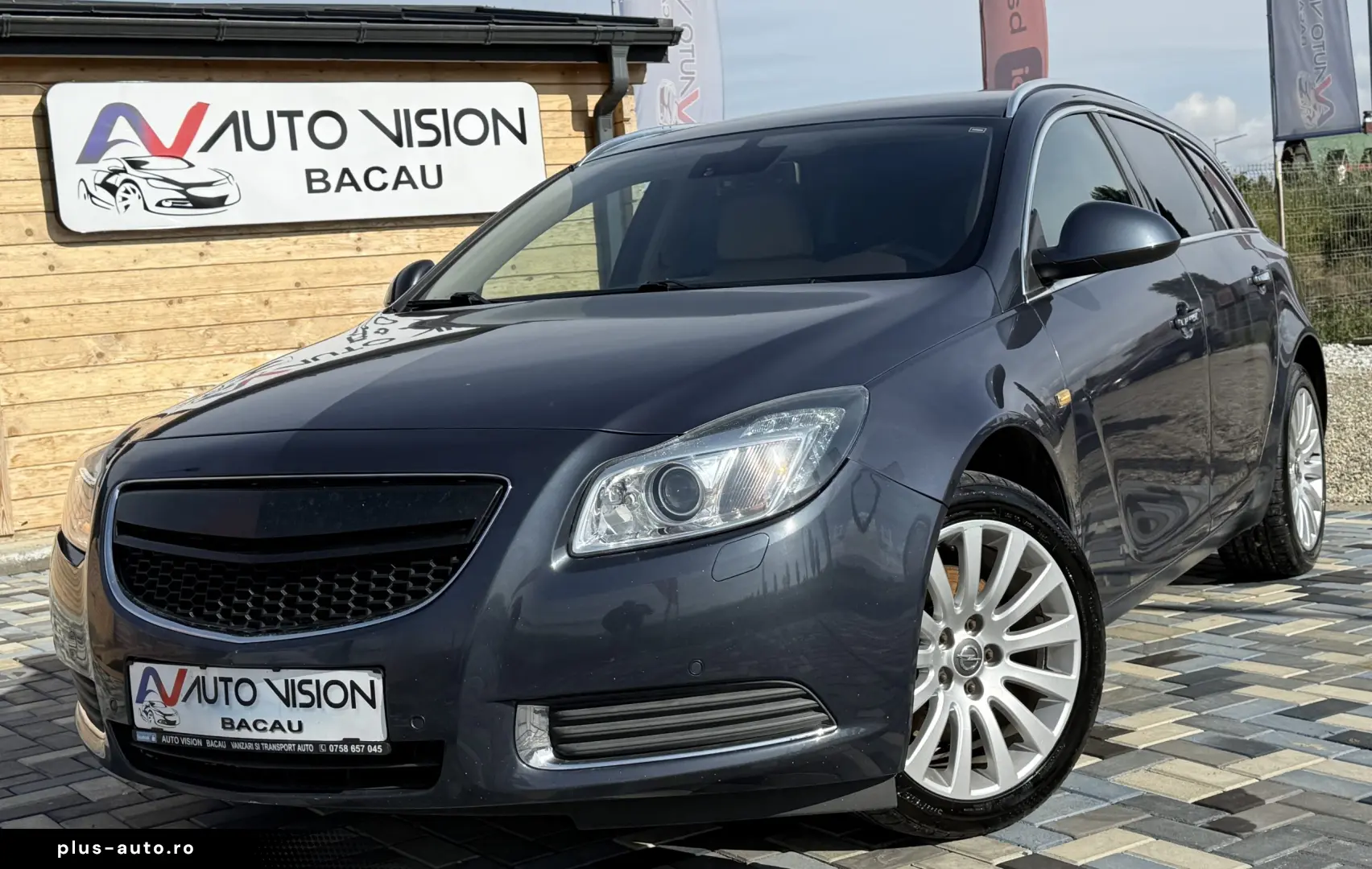 Opel Insignia 2.0 Benzina 220Cp