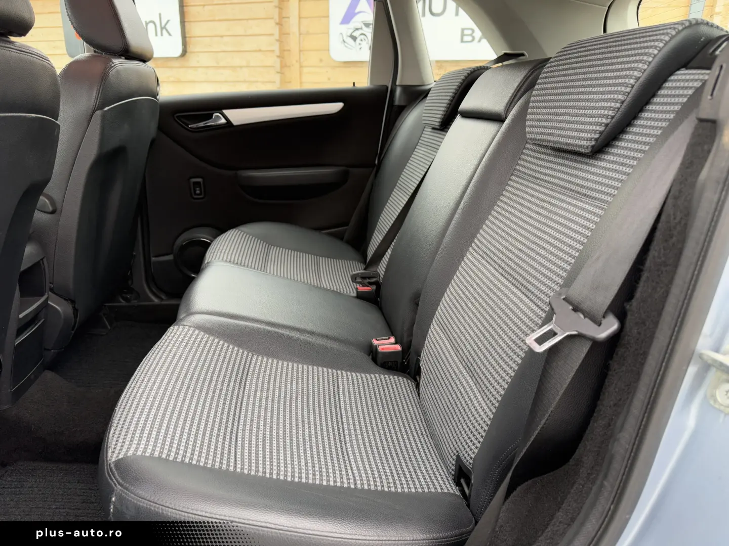 Mercedes Benz B200 2.0CDI 140CP