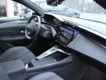 PEUGEOT 408 GT FULL-LED
