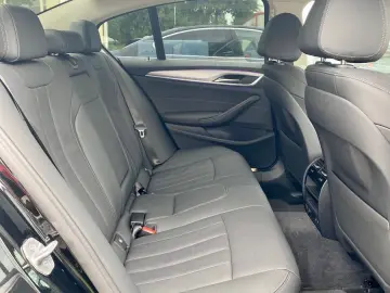 BMW 520 d xDrive Navi AHK 18 Zoll Standheizung