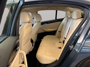 BMW 530e xDrive Limousine LiveCockpitProf Kamera