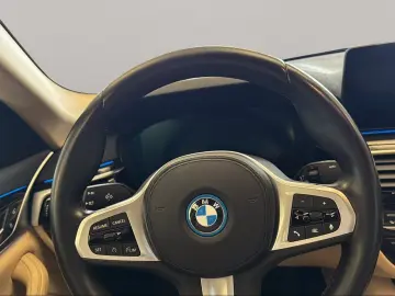BMW 530e xDrive Limousine LiveCockpitProf Kamera