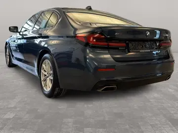 BMW 530e xDrive Limousine LiveCockpitProf Kamera