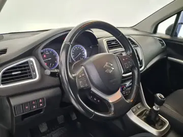 SUZUKI SX4 S-CROSS 1.4 Boosterjet Hybrid Cool