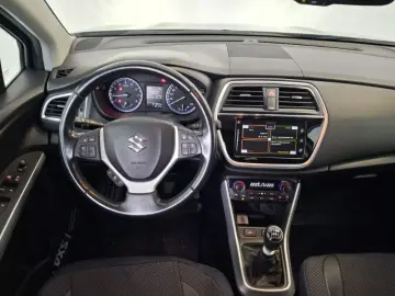 SUZUKI SX4 S-CROSS 1.4 Boosterjet Hybrid Cool