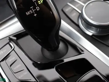 BMW 530 e xDrive 360GRAD KEYLESS MEMORY AMBIENTE 1.H