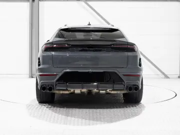 Lamborghini Urus SE Hybrid
