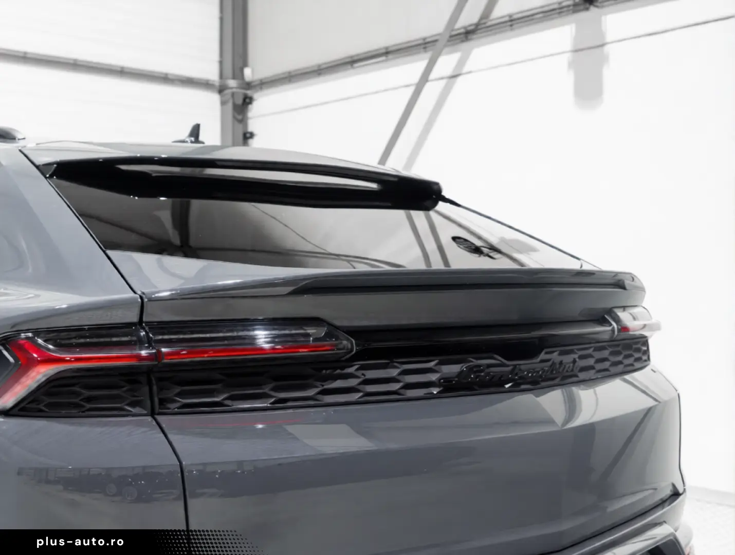 Lamborghini Urus SE Hybrid