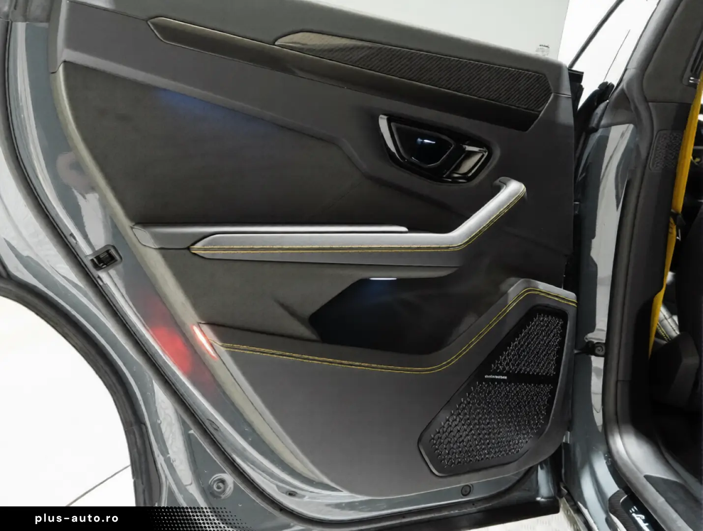 Lamborghini Urus SE Hybrid