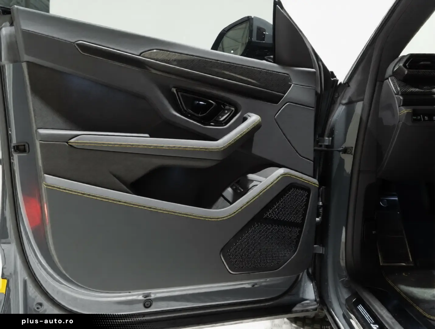 Lamborghini Urus SE Hybrid