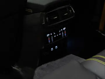 Lamborghini Urus SE Hybrid