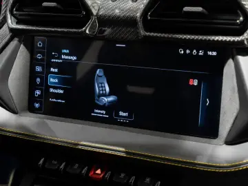 Lamborghini Urus SE Hybrid