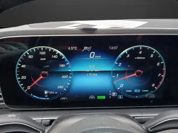 Mercedes-Benz GLE 580 V8 (489 CP) EQ Boost 4MATIC G-TRONIC