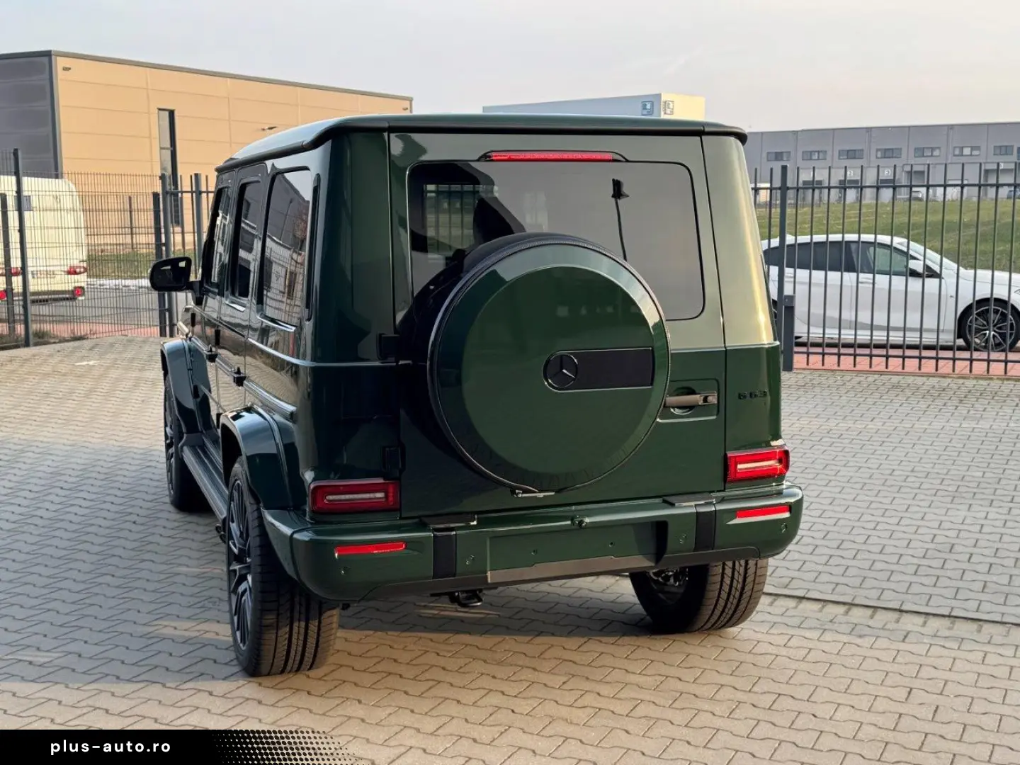 MERCEDES BENZ G63 AMG