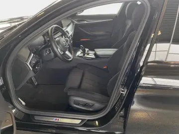 BMW 520d xDrive Aut. M Sport DrivAssistProf HuD HiFi
