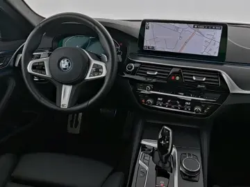 BMW 530 e xDrive M-Sport HeadUp