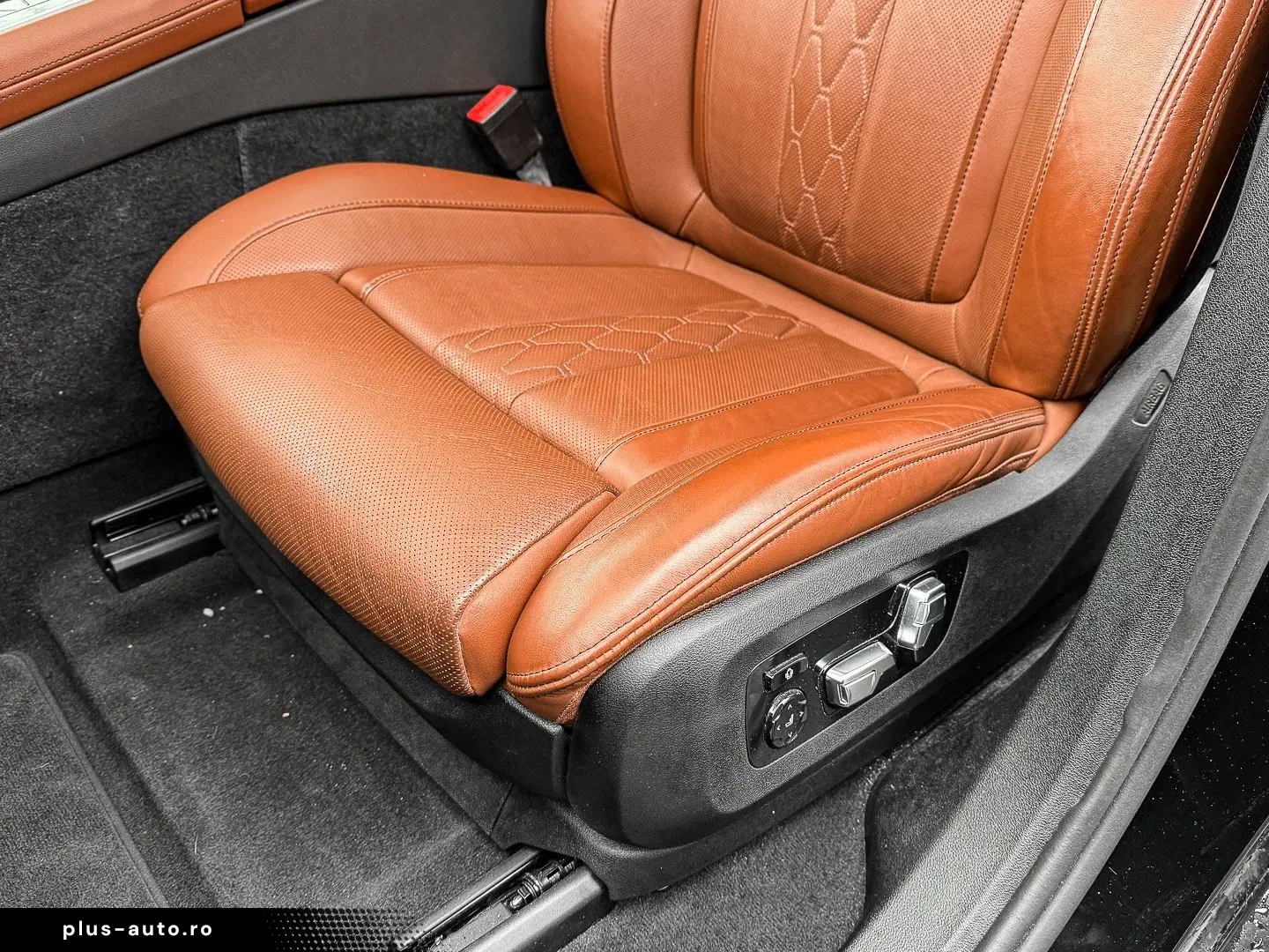 BMW X6 xDrive40i M Sport PANO ACC AHK RFK NAVI H&K