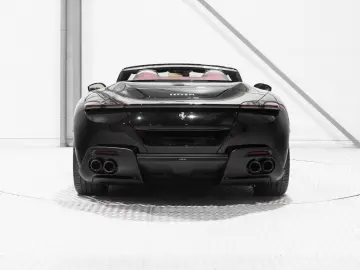 Ferrari Roma Spider