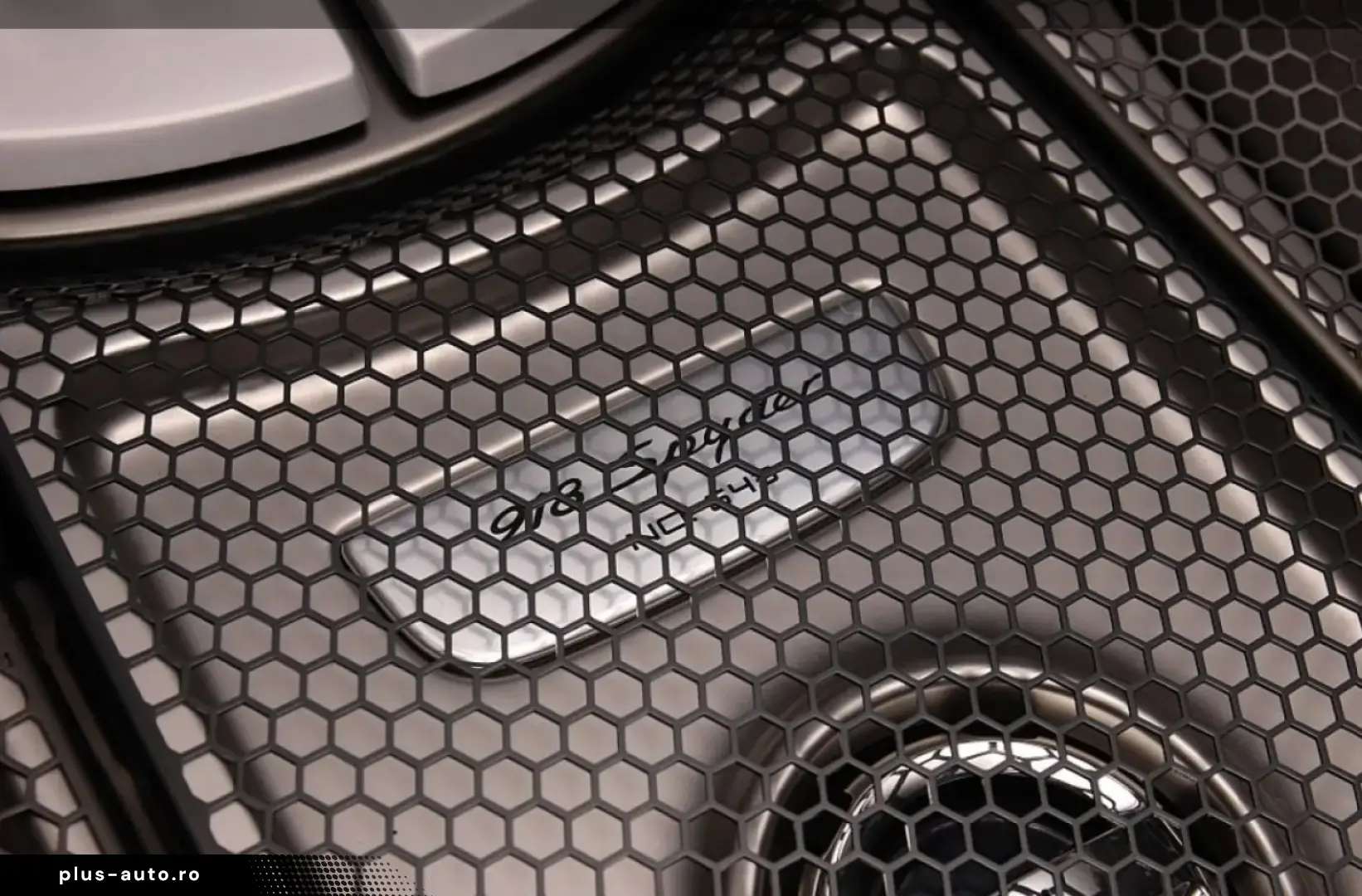 PORSCHE 918 Spyder 643 918