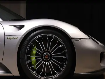 PORSCHE 918 Spyder 643 918