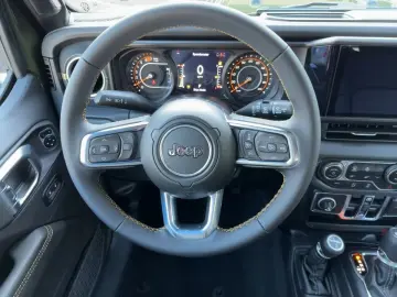 Jeep Wrangler Sahara