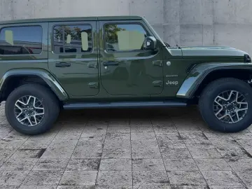 Jeep Wrangler Sahara