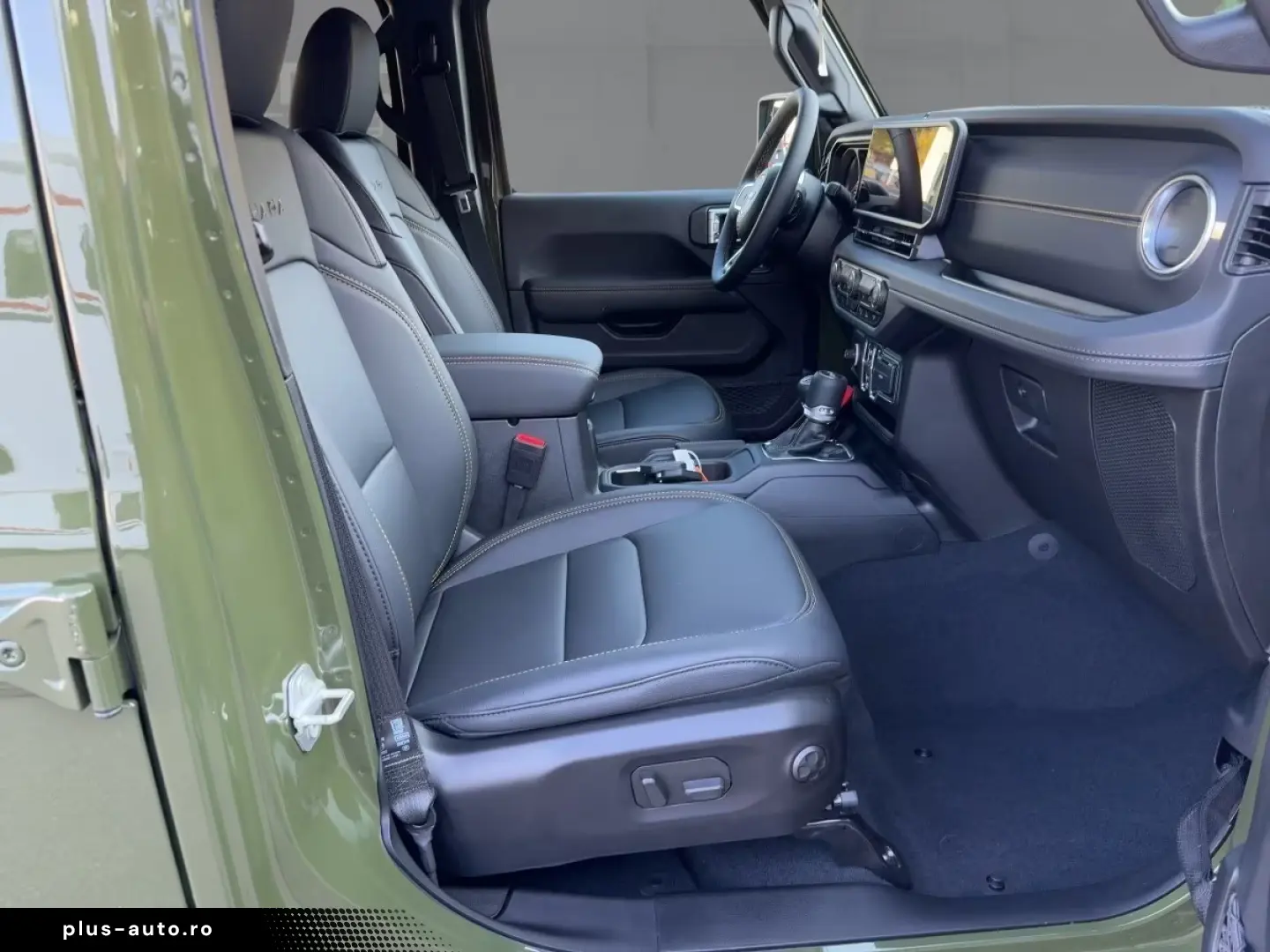 Jeep Wrangler Sahara