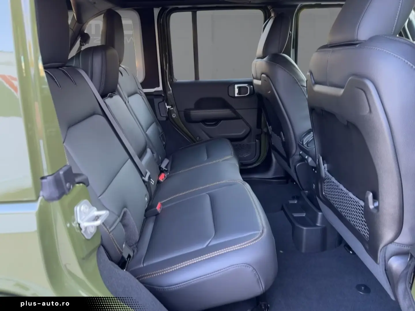 Jeep Wrangler Sahara