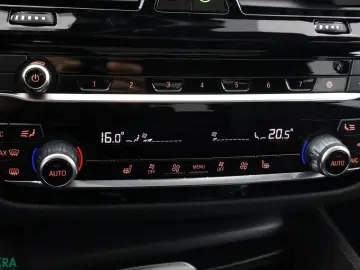 BMW 530 e xDrive M SPORT SHADOW HUD KAMERA HARMAN K