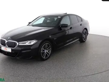 BMW 530 e xDrive M SPORT SHADOW HUD KAMERA HARMAN K
