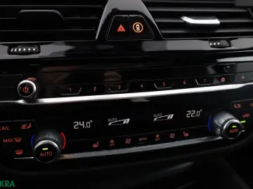 BMW 530 e xDrive M SPORT SHADOW HARMAN K HUD KAMERA