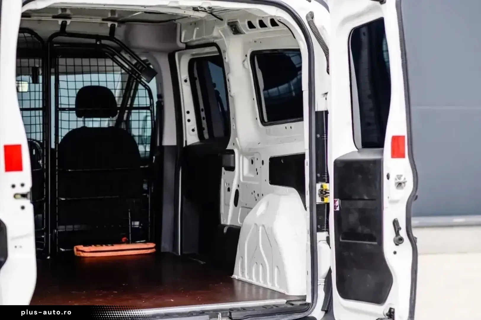 Doblo MAXI 1.3 Multi Jet  95 Hp  Cargo  Credit  TVA inclus