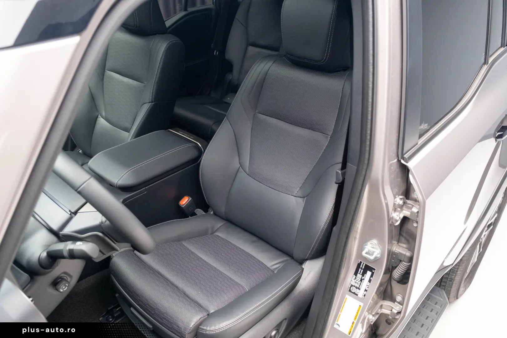 Toyota Land Cruiser Hybrid 2.4 Turbo – 326 CP – Full 4WD