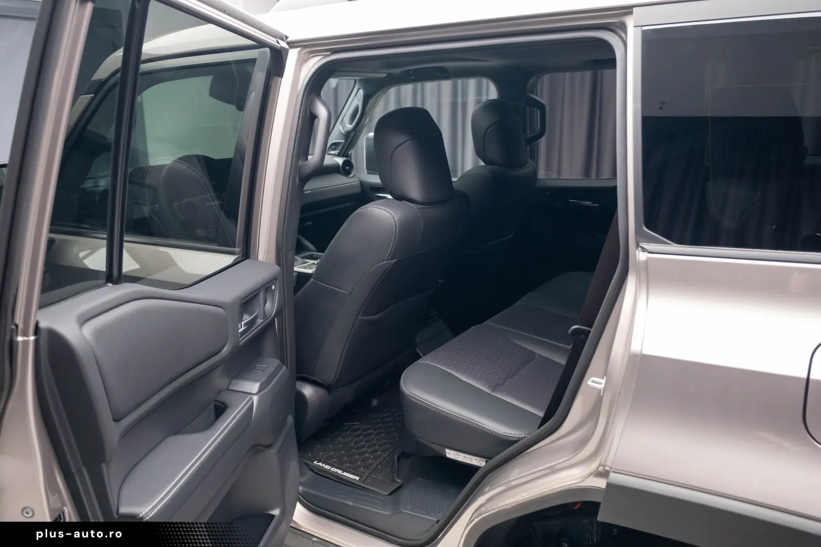 Toyota Land Cruiser Hybrid 2.4 Turbo – 326 CP – Full 4WD