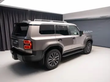 Toyota Land Cruiser Hybrid 2.4 Turbo – 326 CP – Full 4WD