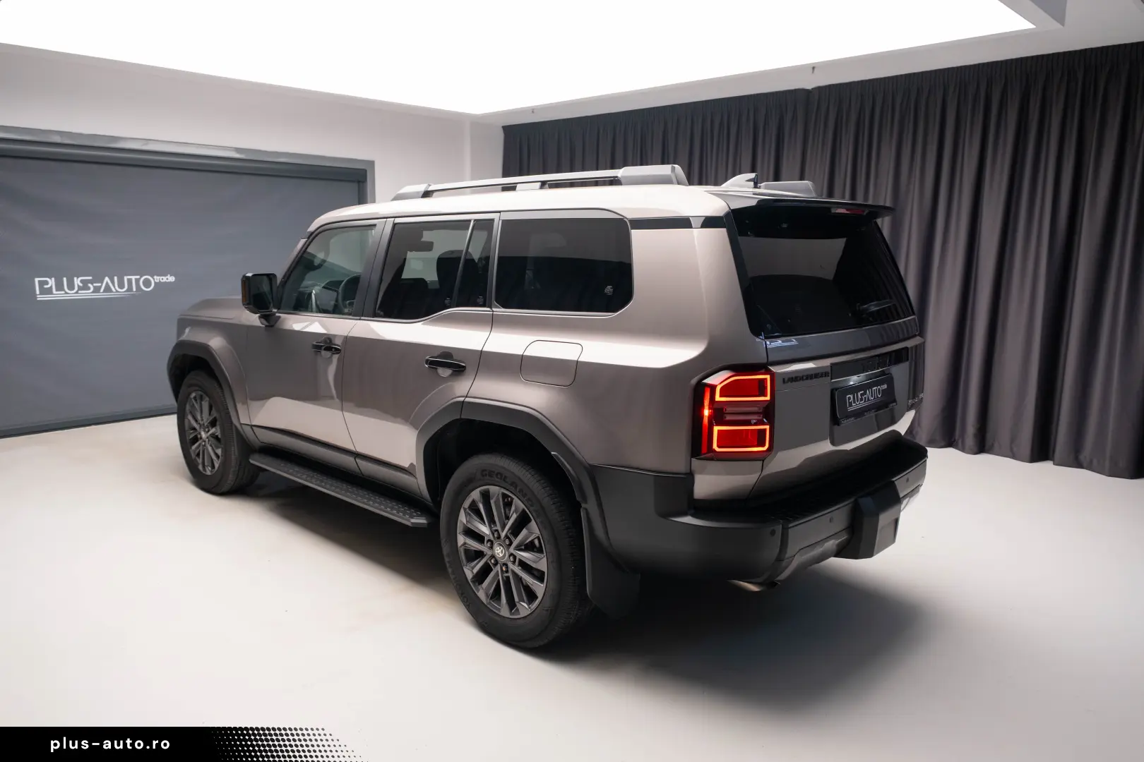 Toyota Land Cruiser Hybrid 2.4 Turbo – 326 CP – Full 4WD