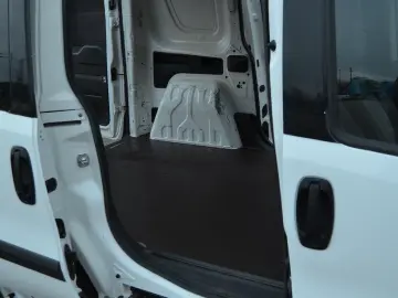 Doblo 1.3 Multi Jet  90 Hp  Cargo  Credit  TVA inclus