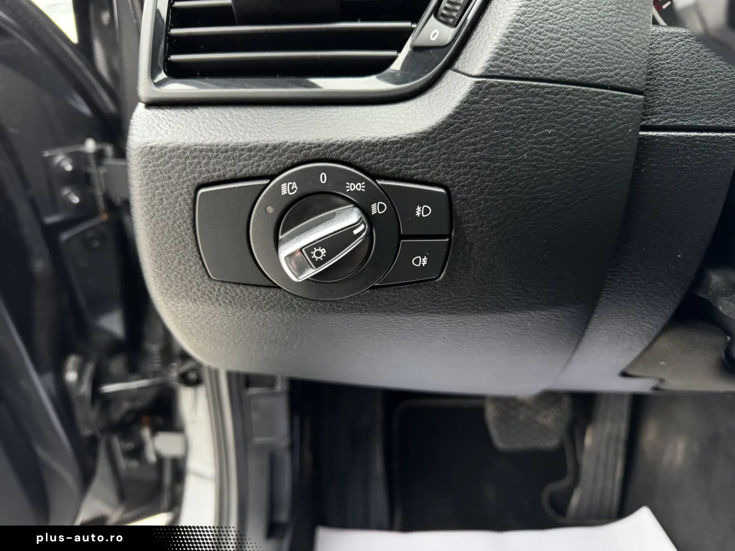 BMW X1 18d    AUTOMAT    NAVIGATIE