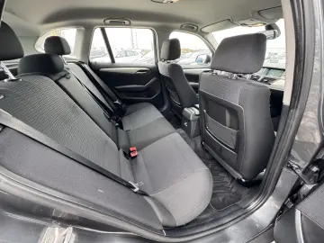 BMW X1 18d    AUTOMAT    NAVIGATIE