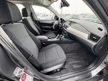 BMW X1 18d    AUTOMAT    NAVIGATIE