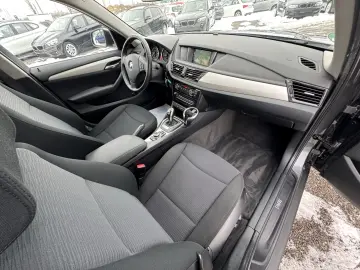 BMW X1 18d    AUTOMAT    NAVIGATIE