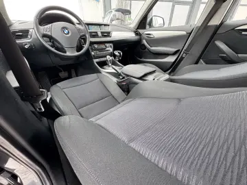 BMW X1 18d    AUTOMAT    NAVIGATIE