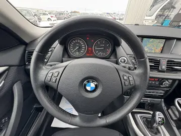 BMW X1 18d    AUTOMAT    NAVIGATIE