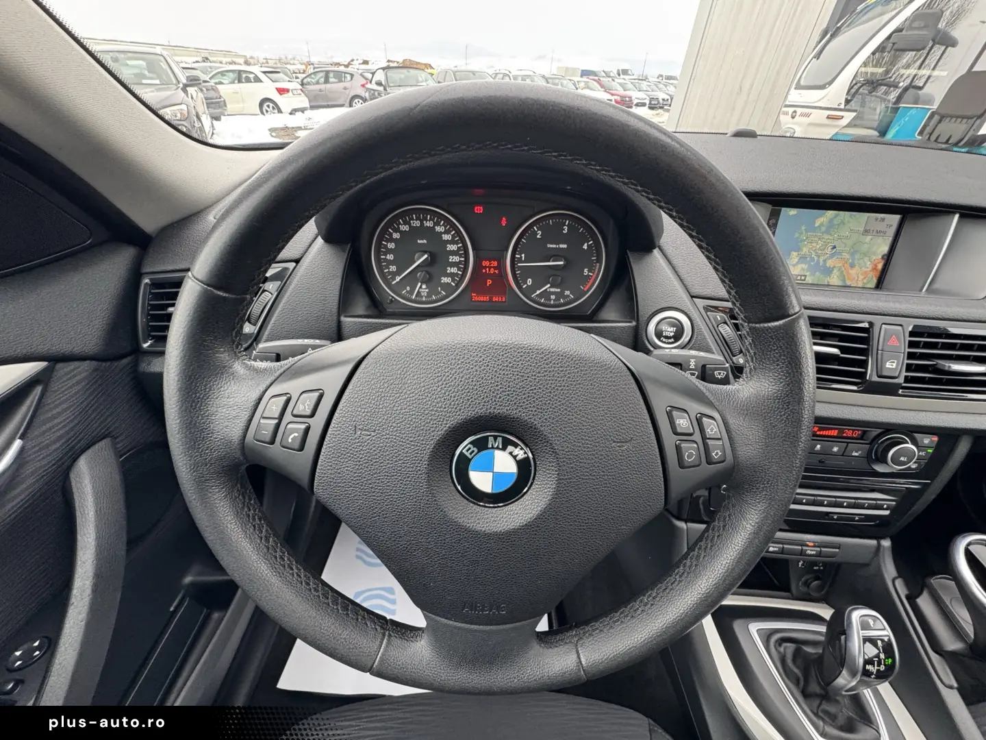 BMW X1 18d    AUTOMAT    NAVIGATIE