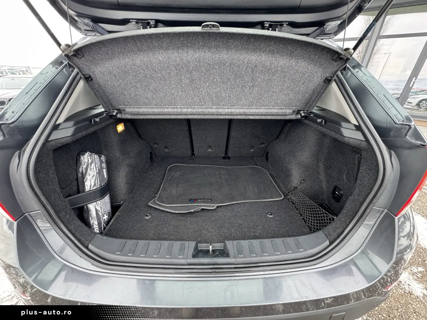 BMW X1 18d    AUTOMAT    NAVIGATIE