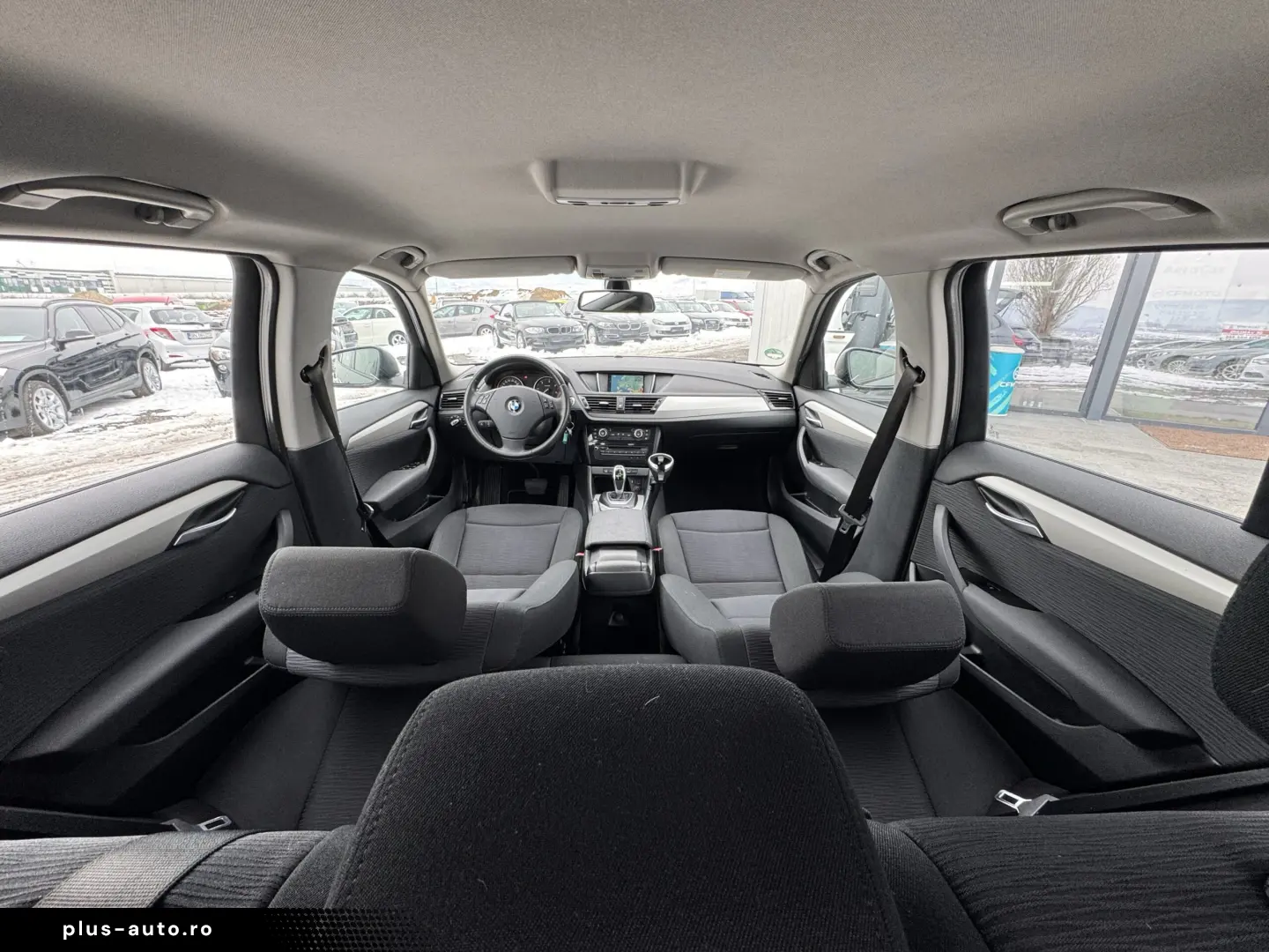 BMW X1 18d    AUTOMAT    NAVIGATIE