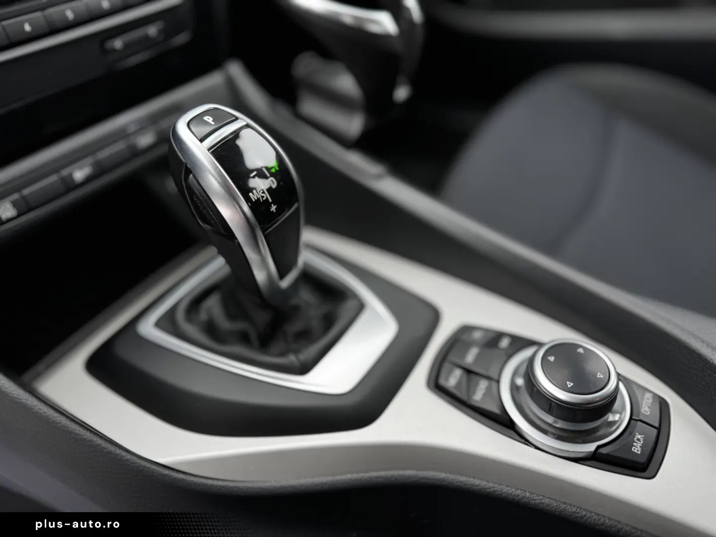 BMW X1 18d    AUTOMAT    NAVIGATIE